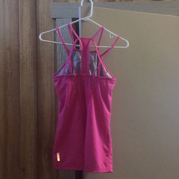 Cute high neck tank top with built in bra - Picture 1 of 4